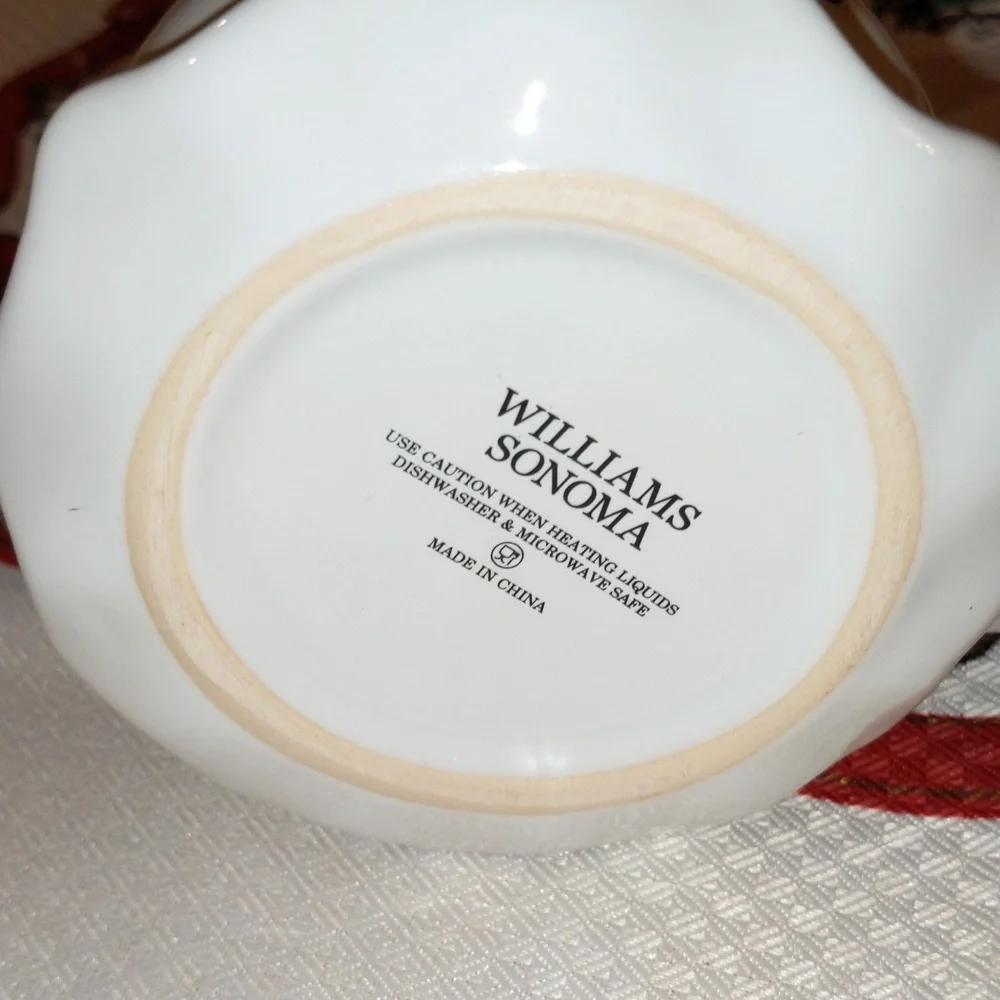 NEW Williams Sonoma Figural Ghost Mug Stoneware Halloween NWOT